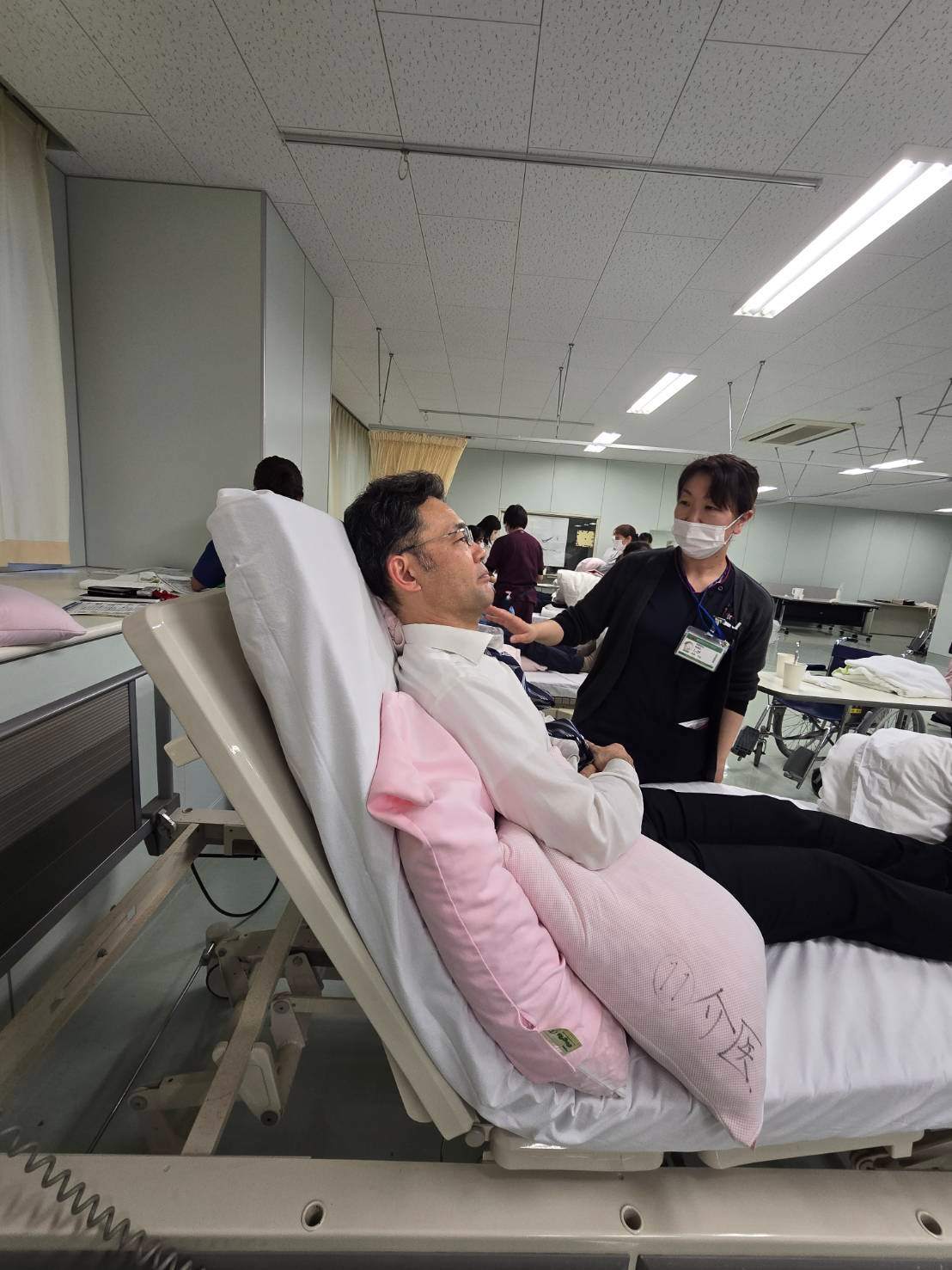 口から食べるプロジェクト～看護部長・事務長が研修中です！～