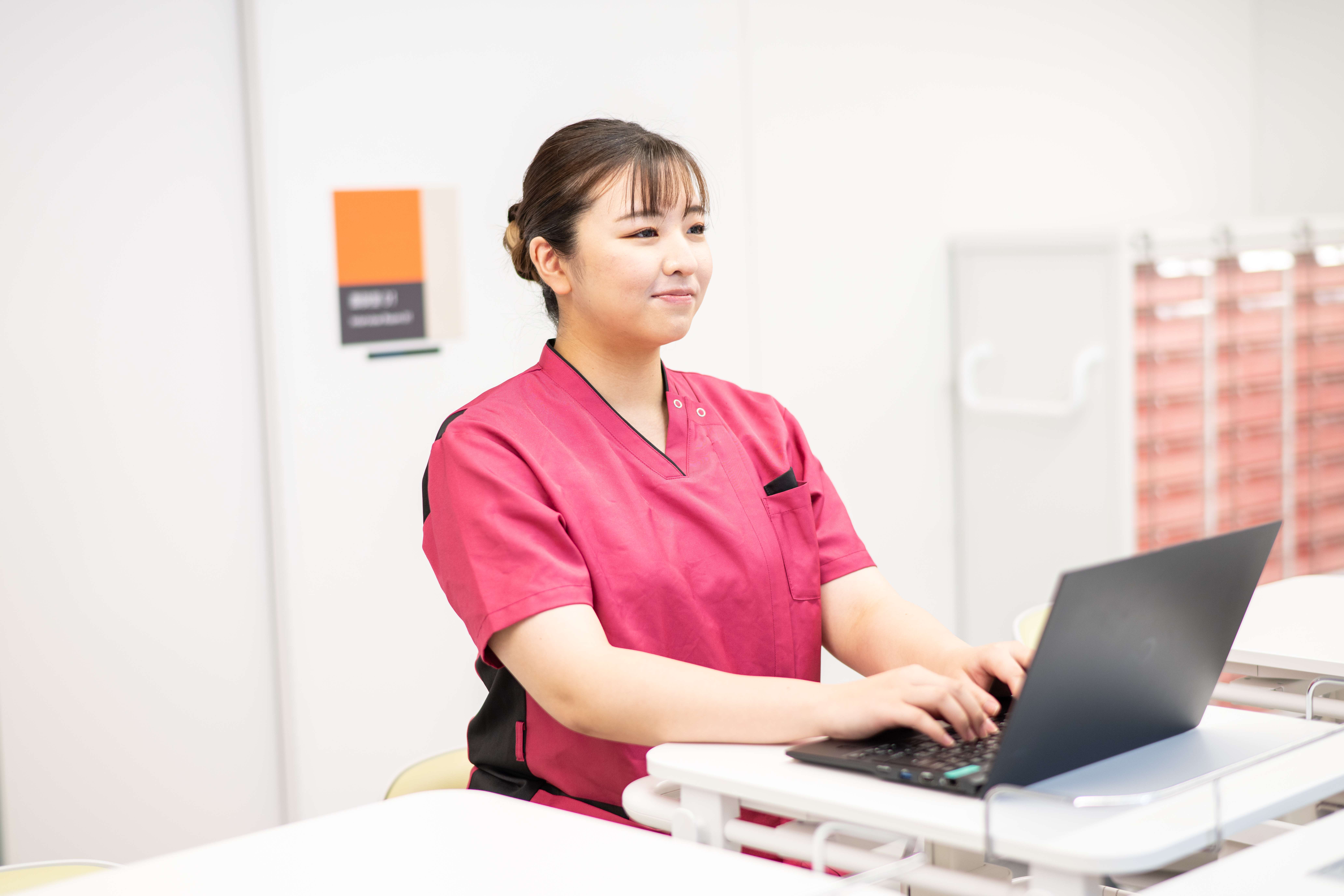 看護師勤務風景1