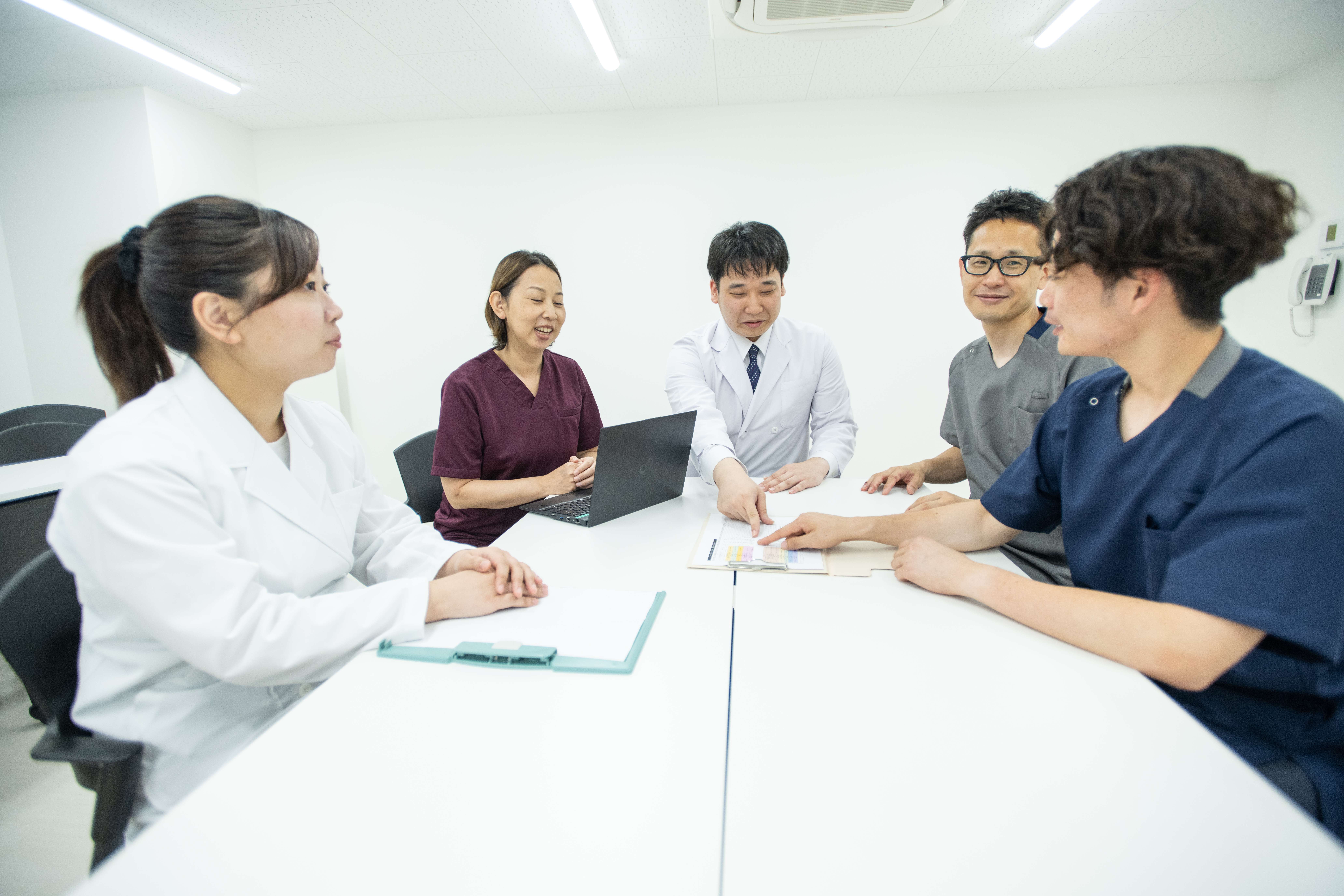 多職種カンファレンスの様子