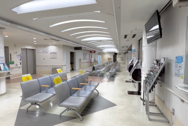 菊名記念病院の内観