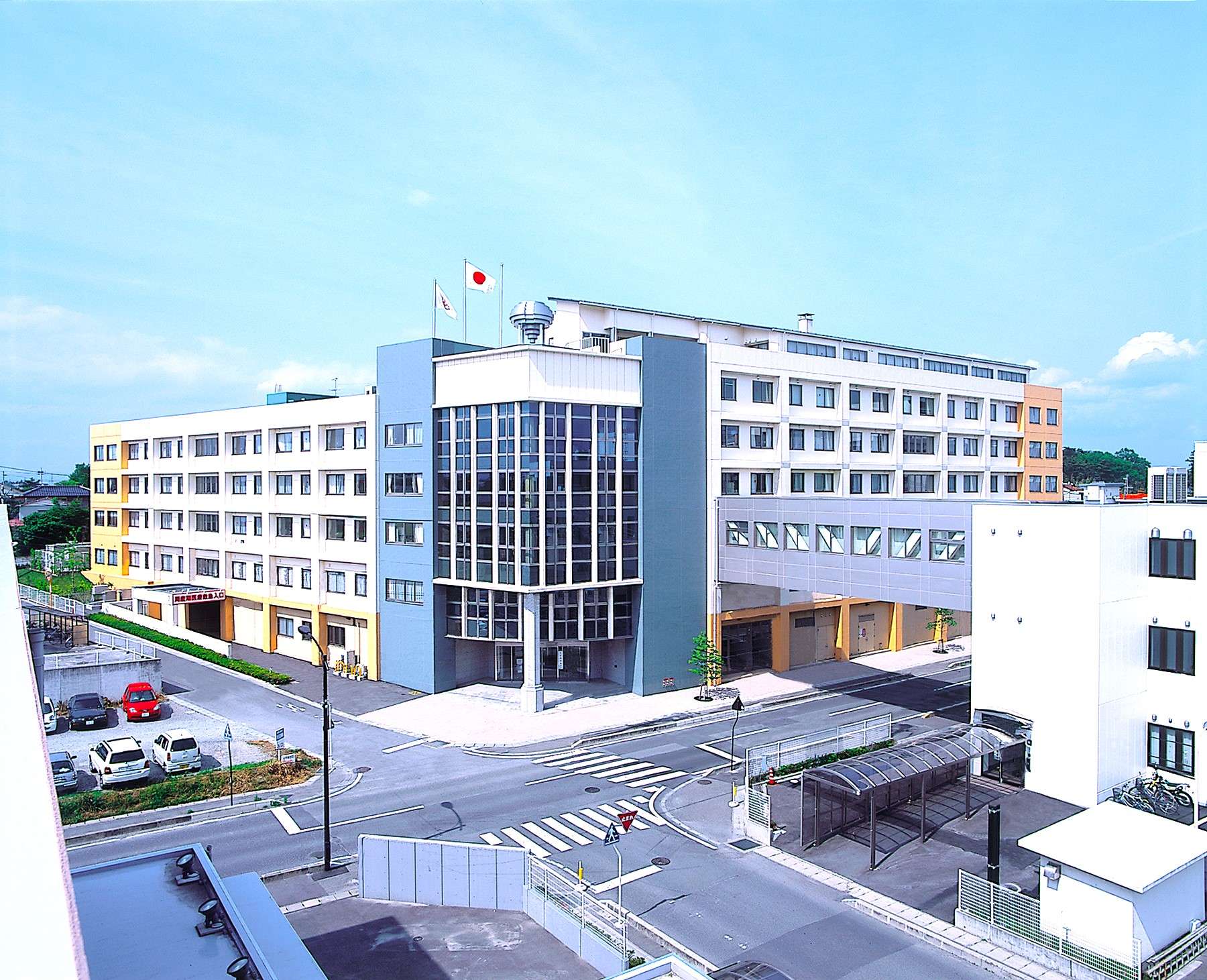 説明会の会場がある北棟です。北棟の1階以外は病棟となっており、全室個室です。