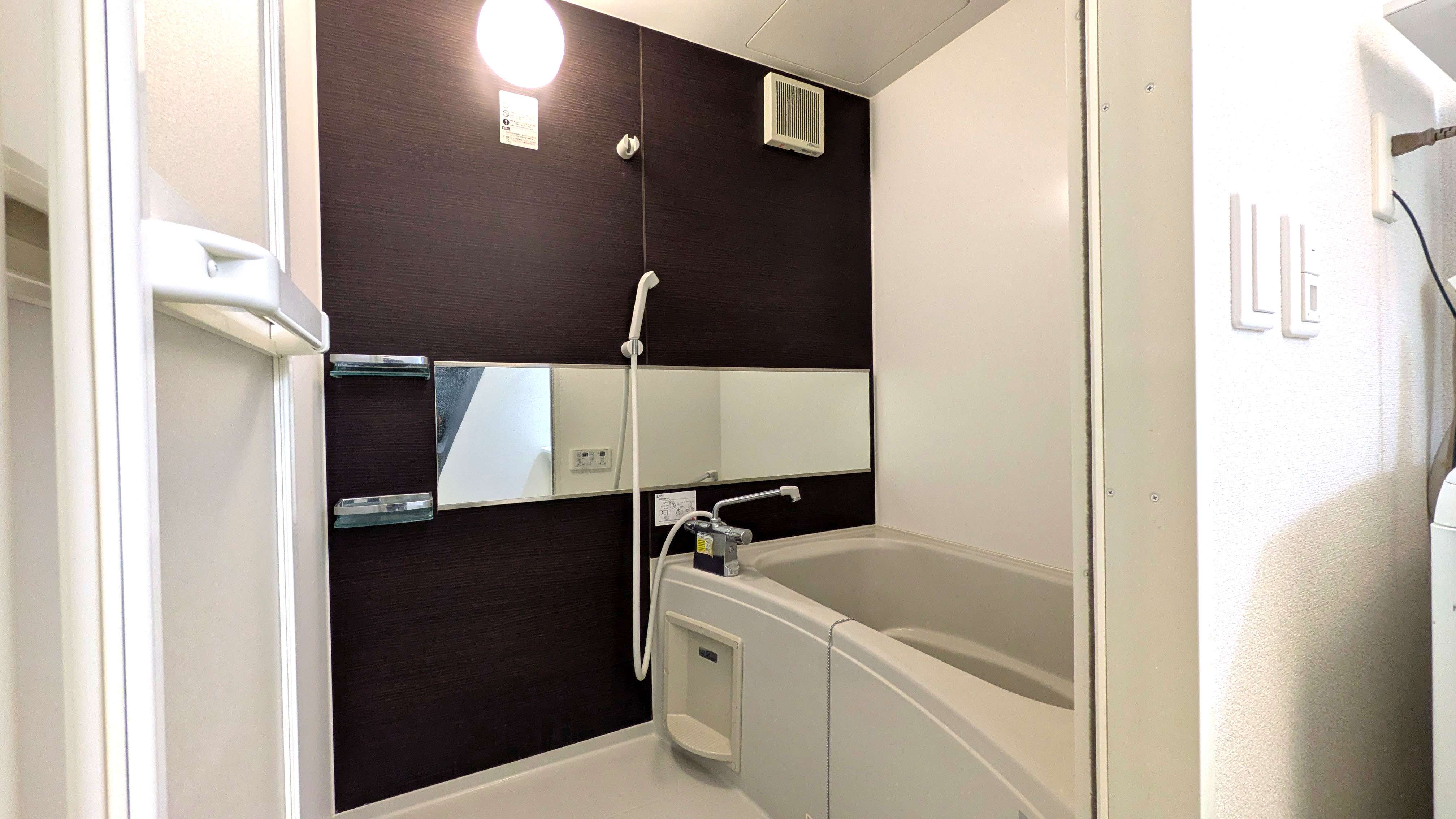 広々としたきれいなお風呂です。