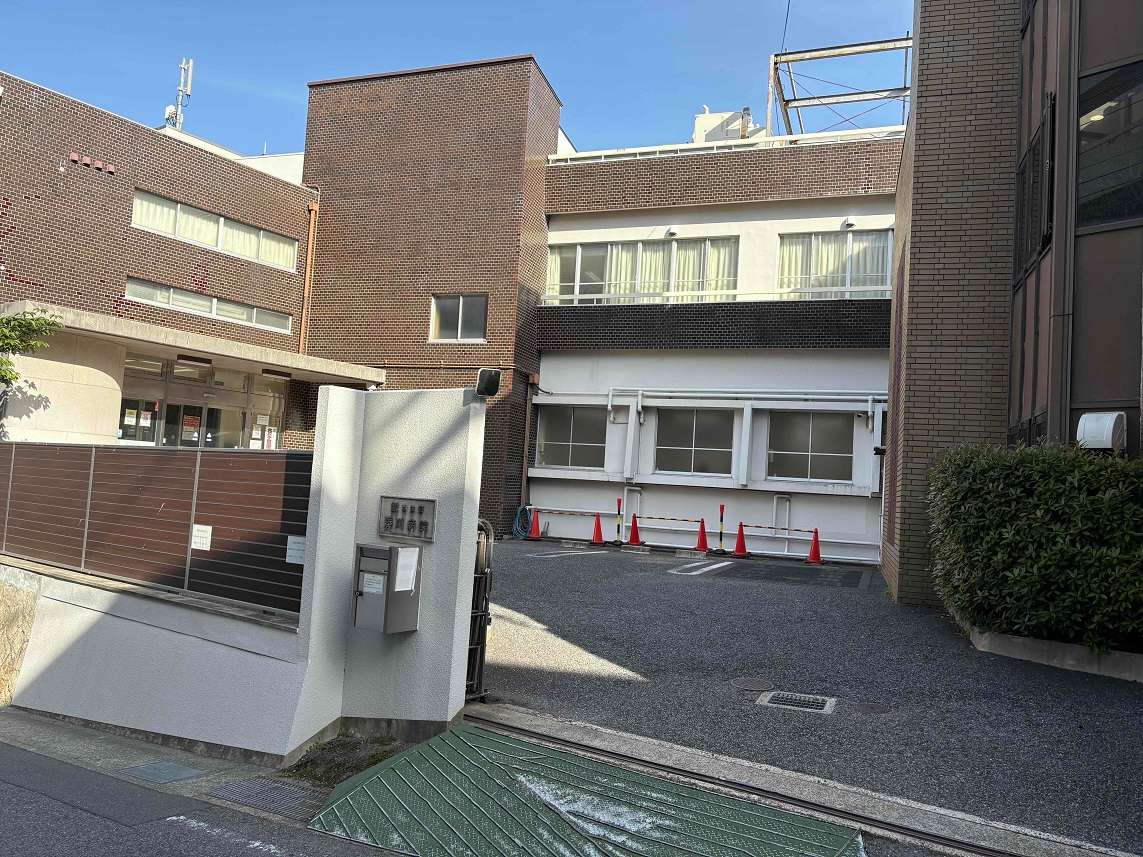あなたにとって、病院選びが「就職活動」ではなく、“居場所を探す旅”みたいなものになっているなら、湊川病院の扉は、きっと、ちょうどいい重さで開きます。