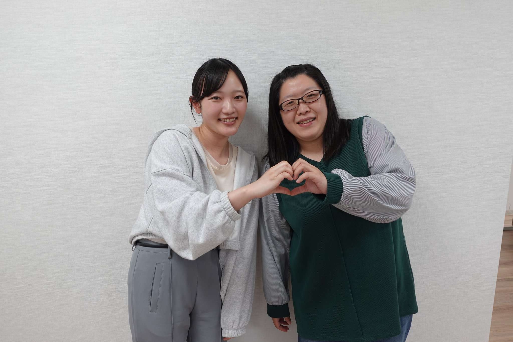 一年間お世話になったプリセプターの先輩（右）と・・・４月から私も先輩になりました。