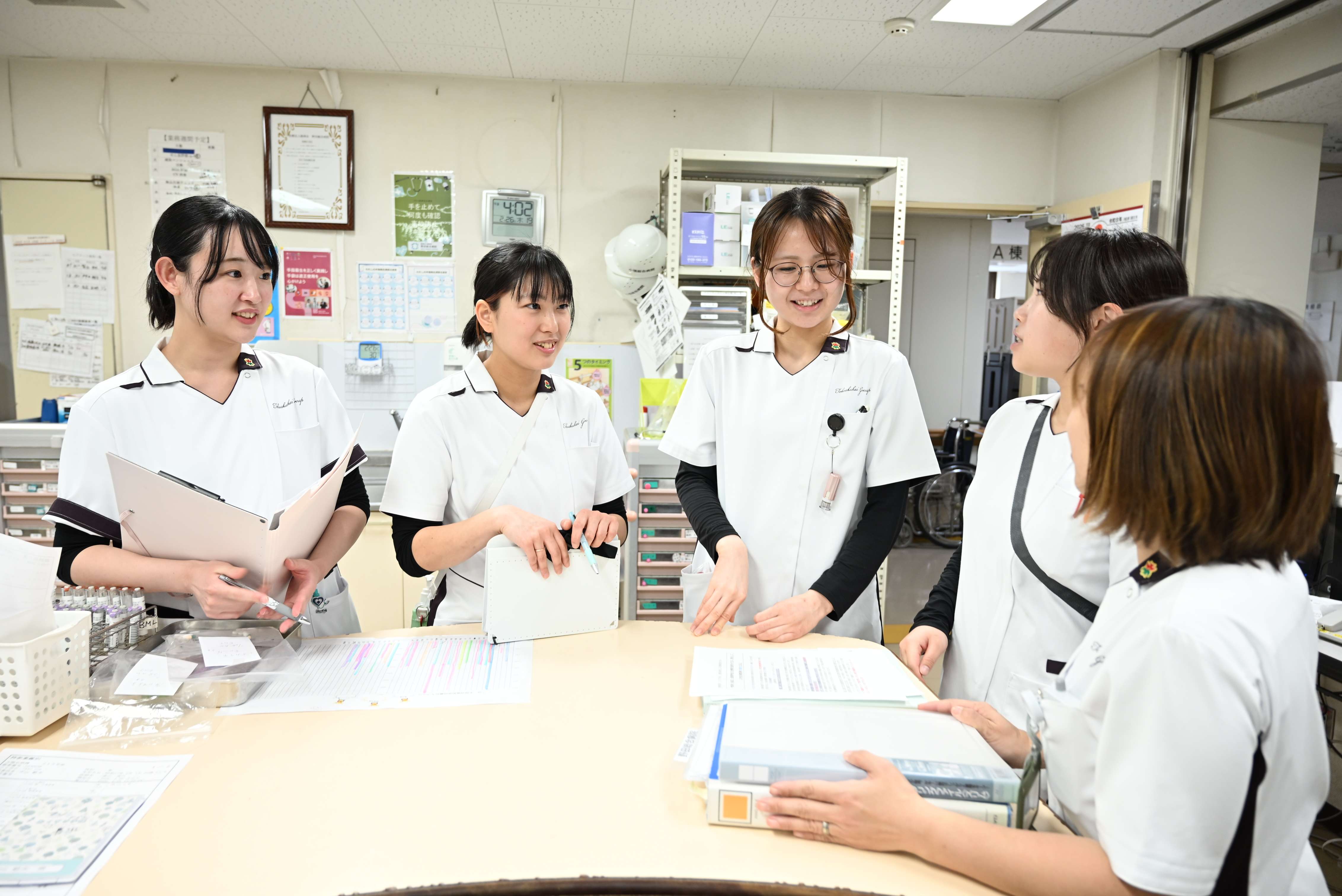 メンター(相談役)・アソシエイト(技術指導担当役)・パートナー(業務に一緒に取り組む役)体制で、部署全体で成長をサポートします。