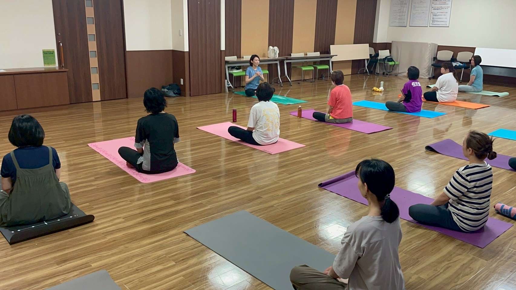 毎月第1・第3水曜は、運動サークル開いております◎職員は無料で、「花架拳」「ヨガ」の研修を受講できます!