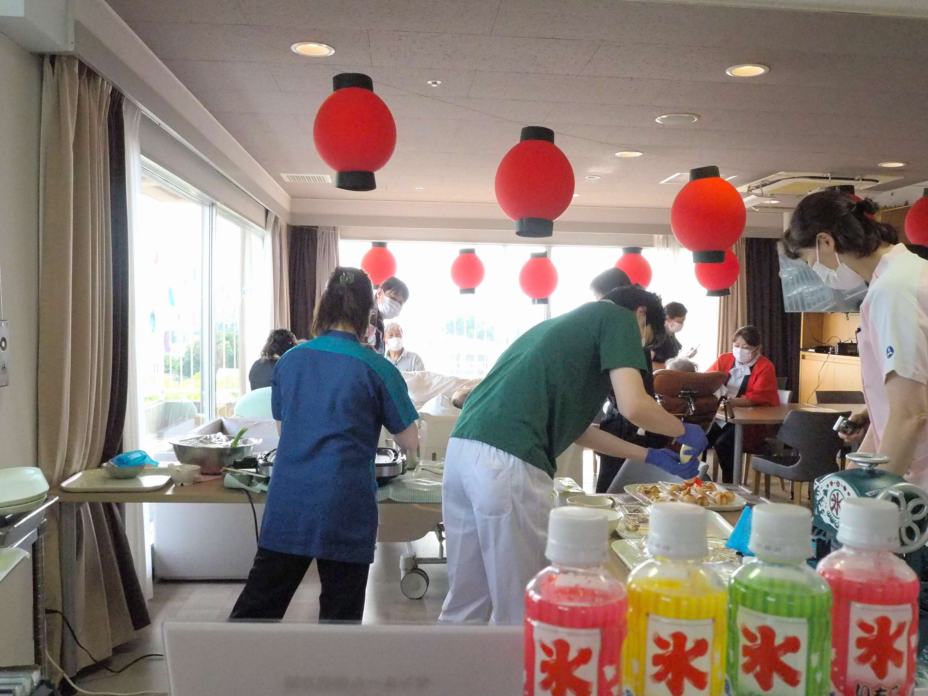 患者さんに少しでも快適にお過ごしいただけるように、また季節感を感じていただけるように様々なイベントを行っています。